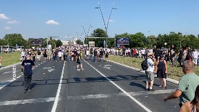 Na skup preko Brankovog mosta